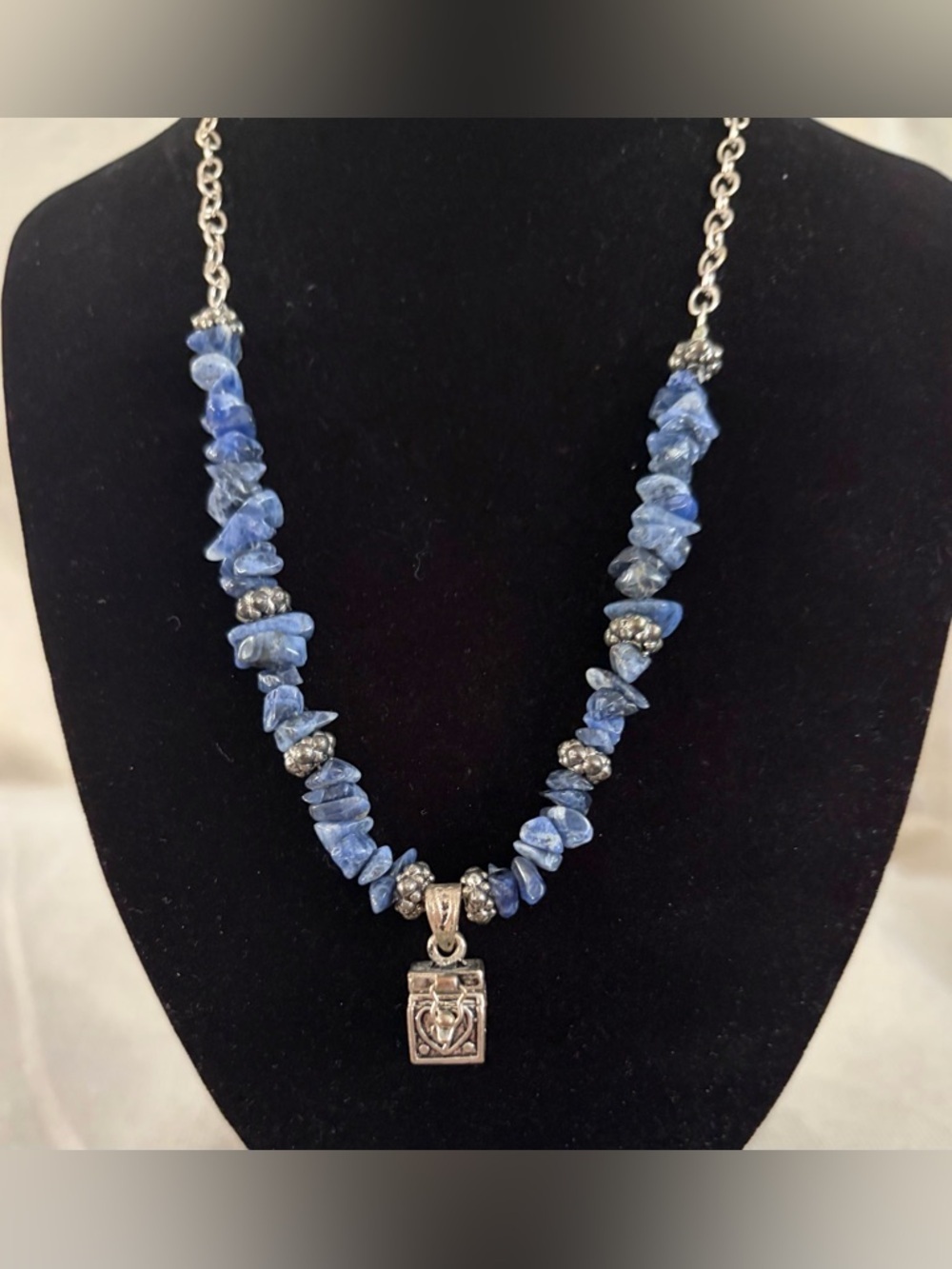 Blue Chip Stone Pendant Necklace - Women's Jewelry